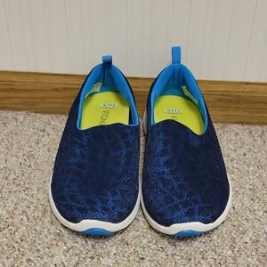 Vionic Women's Agile Hydra Slip On Shoes Blue Fabric Sz 11
